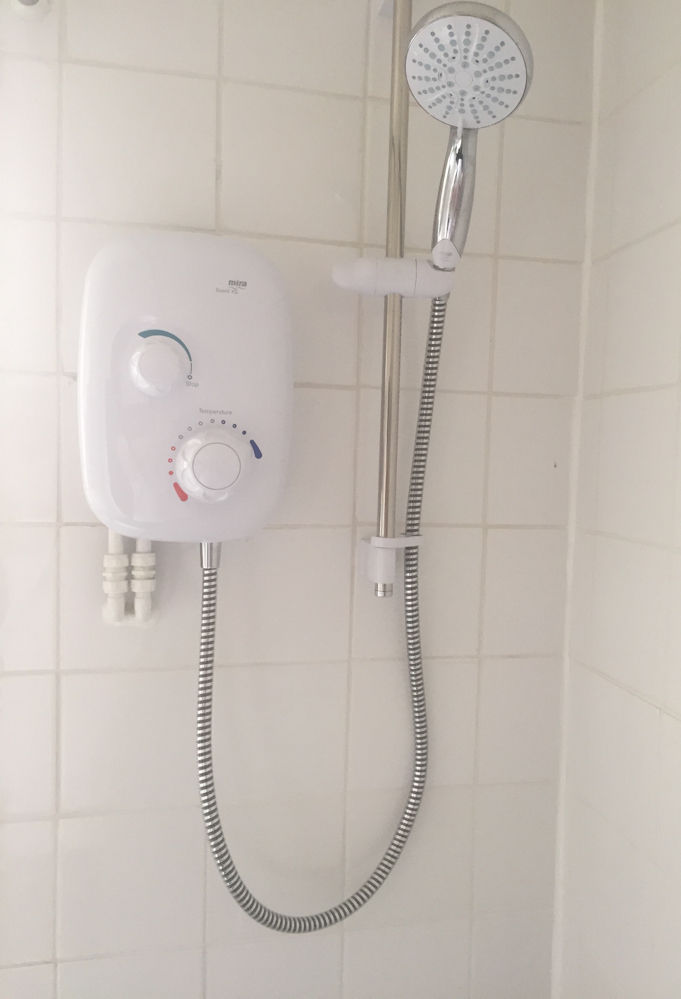 Power shower installation